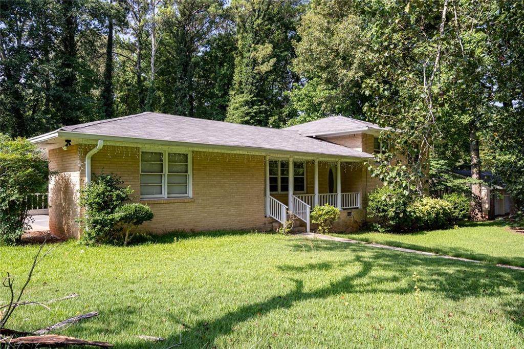 1717 Hillview Avenue - Photo 1
