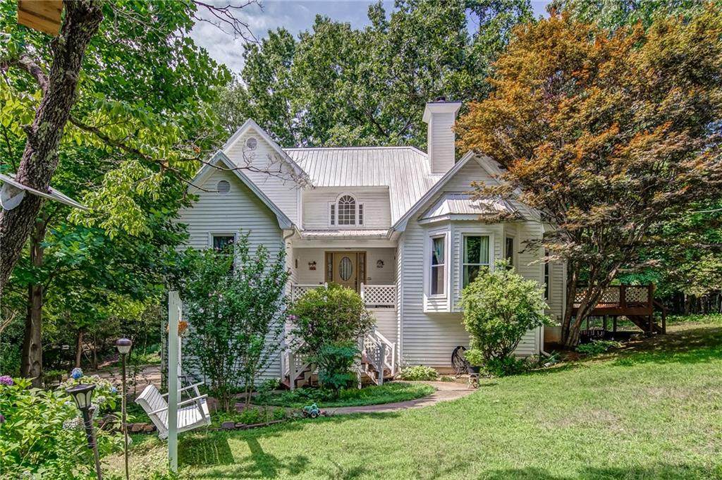 1075 Northwoods Drive - Photo 1