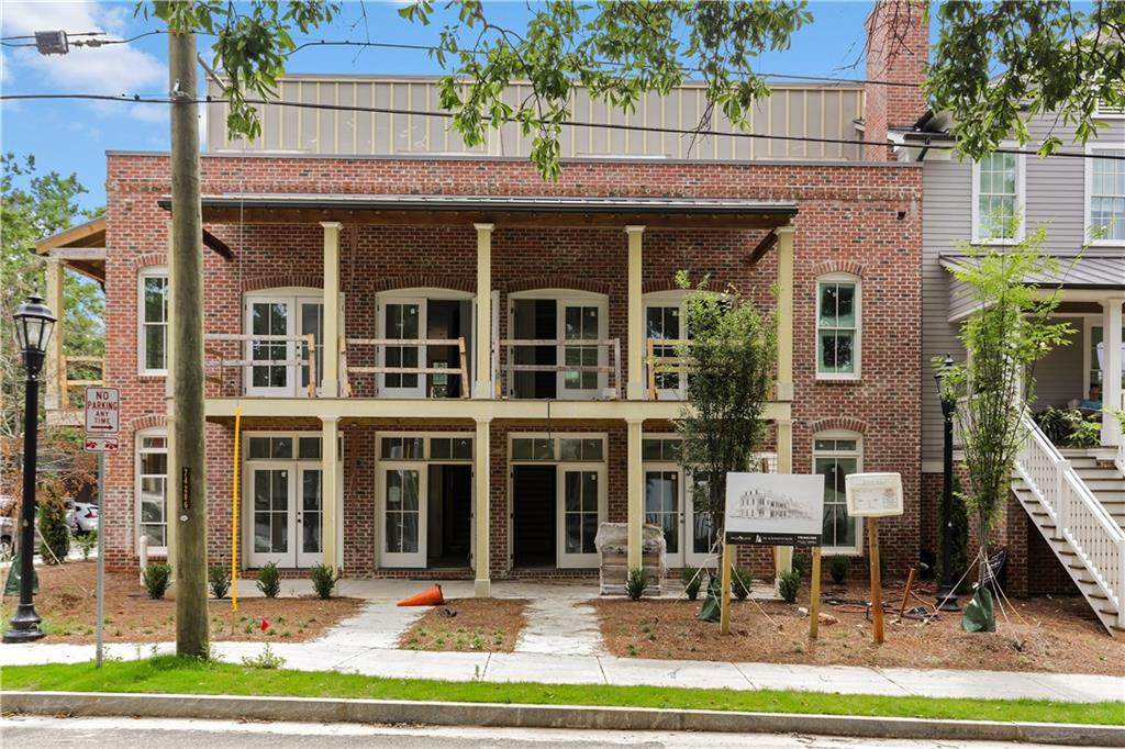 1083 Green Street - Photo 1