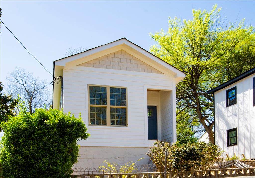 1377 Lansing Street - Photo 1