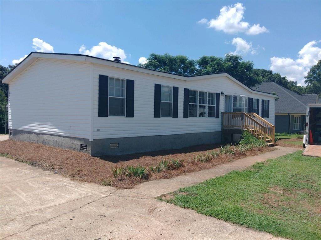 413 Graystone Drive - Photo 1