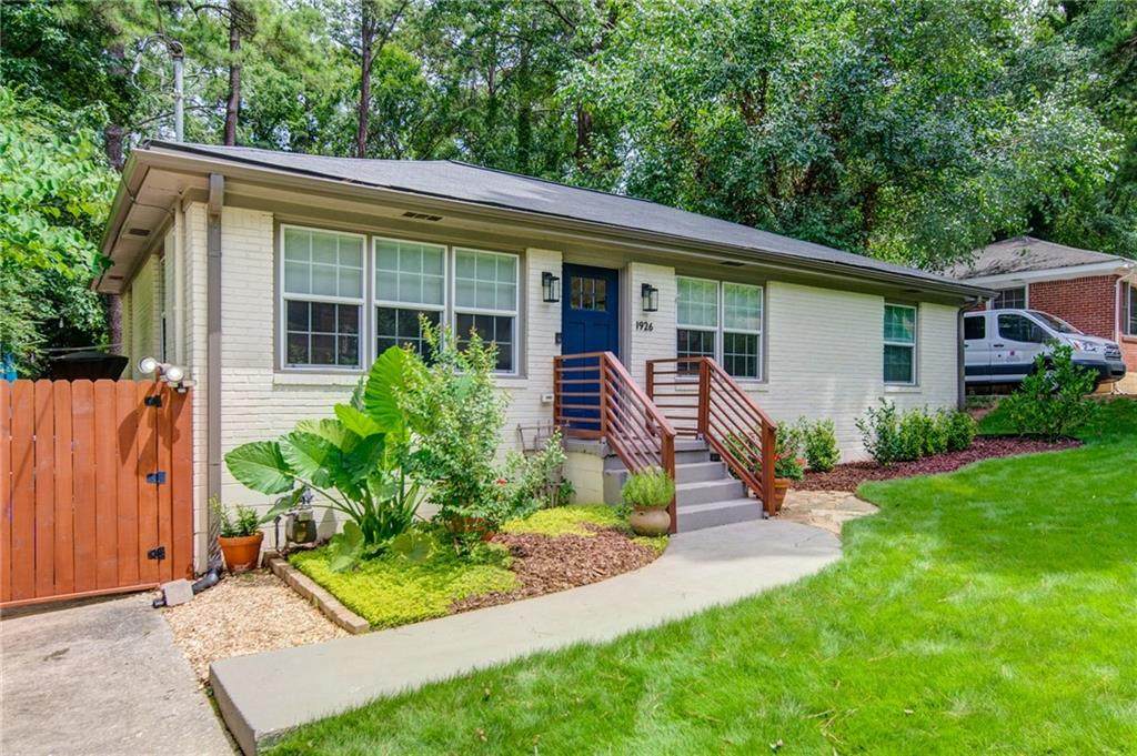 1926 Willa Way - Photo 1