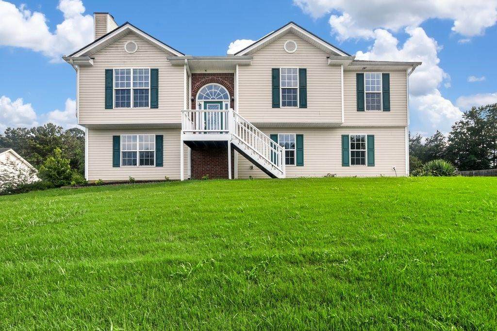 2423 Indian Bluffs Drive - Photo 1