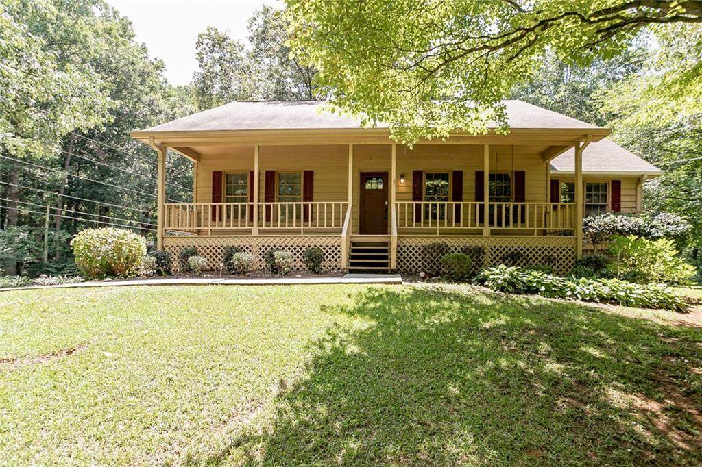 131 Creekview Drive - Photo 1