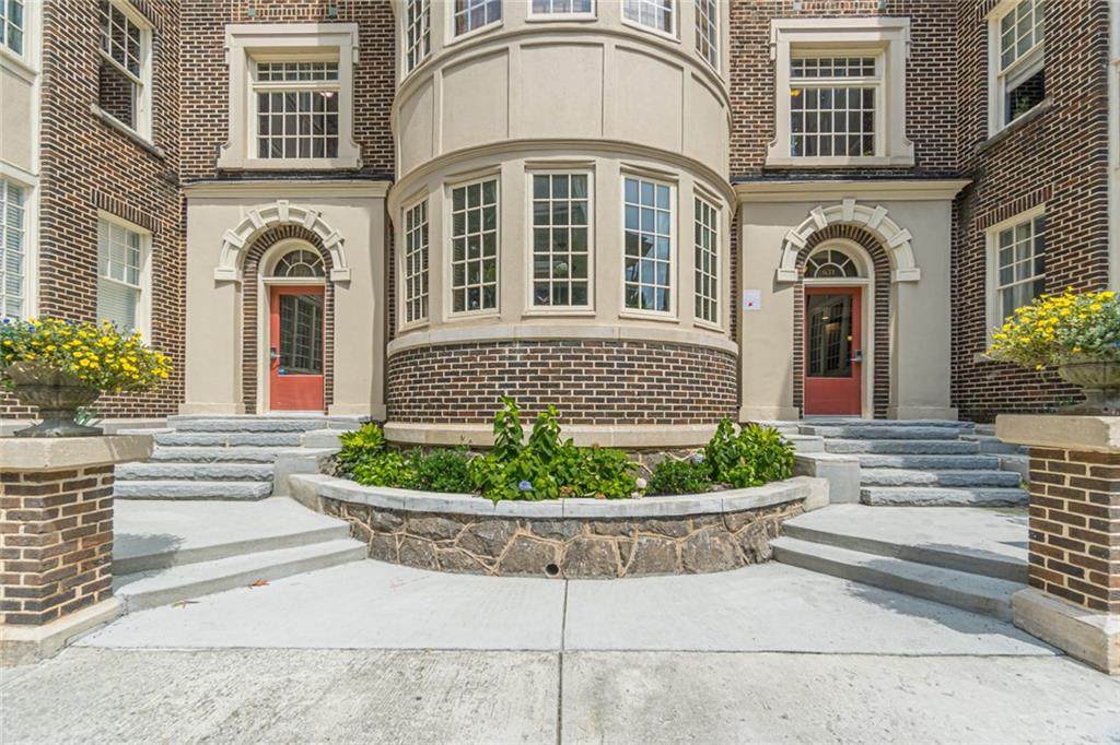 635 Myrtle Street - Photo 1
