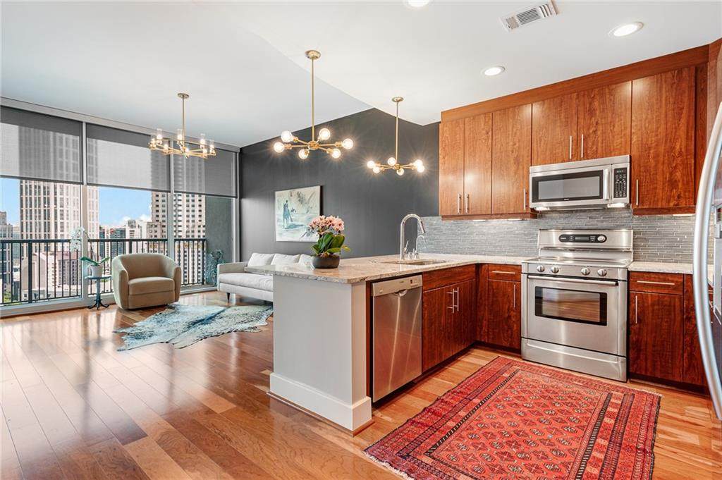 1080 Peachtree Street - Photo 1