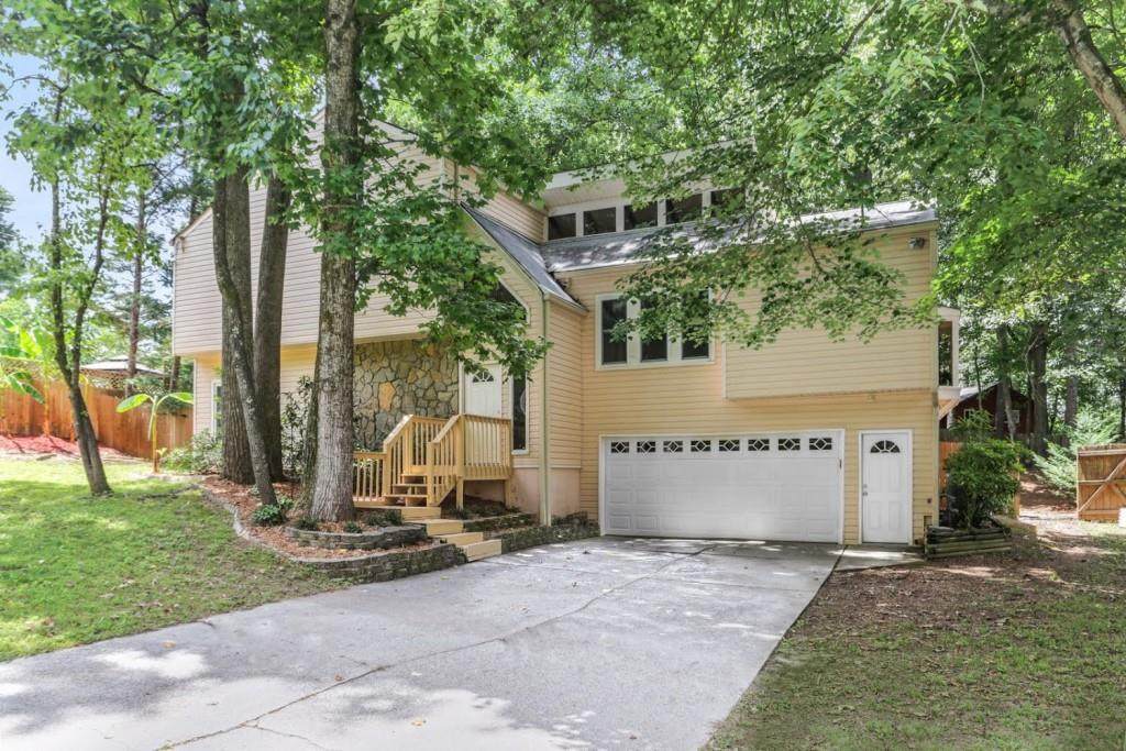 3505 Parkview Drive - Photo 1