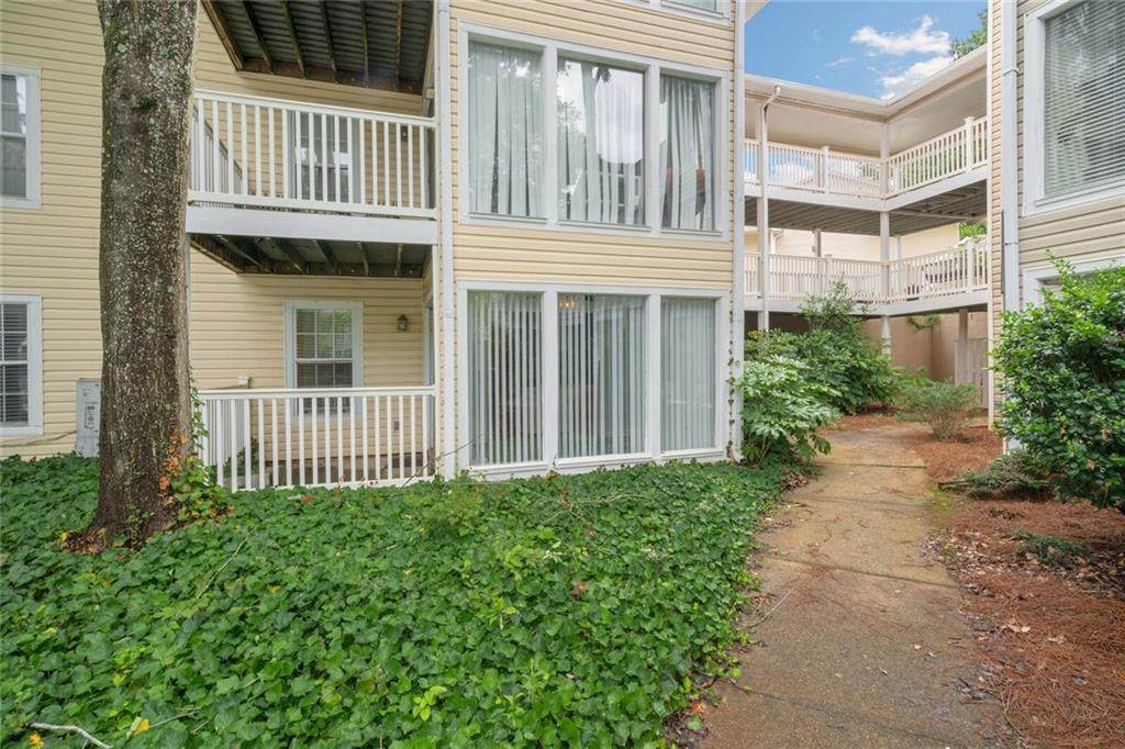 1101 Augusta Drive - Photo 1