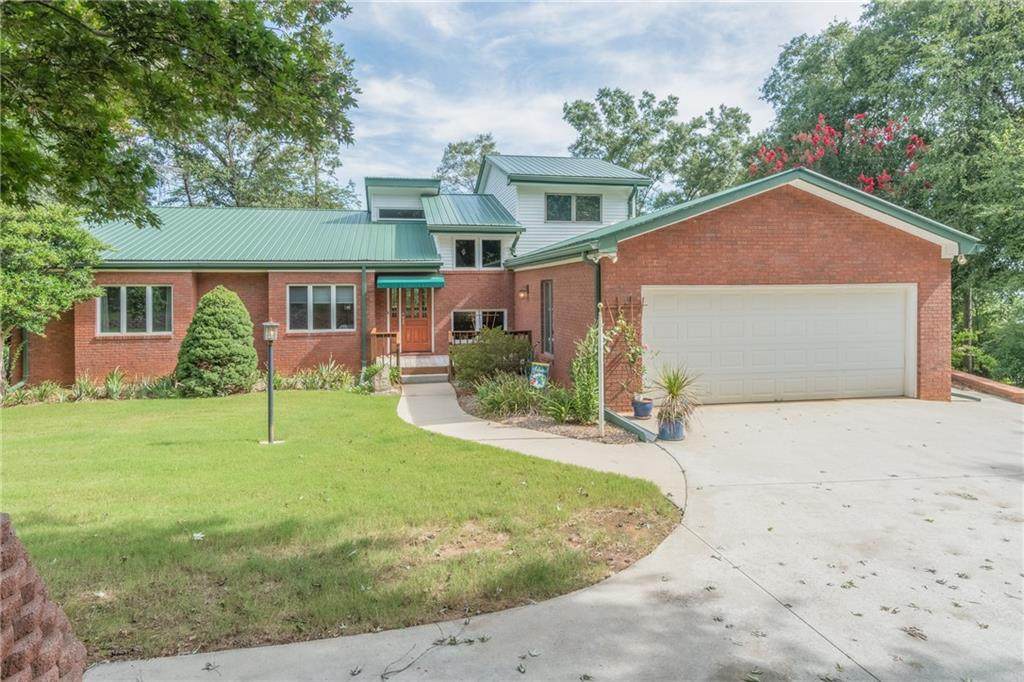 535 Brookdale Drive - Photo 1