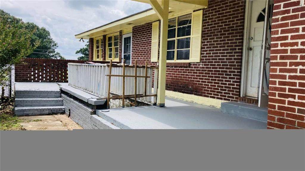 8 Anderson Street - Photo 1