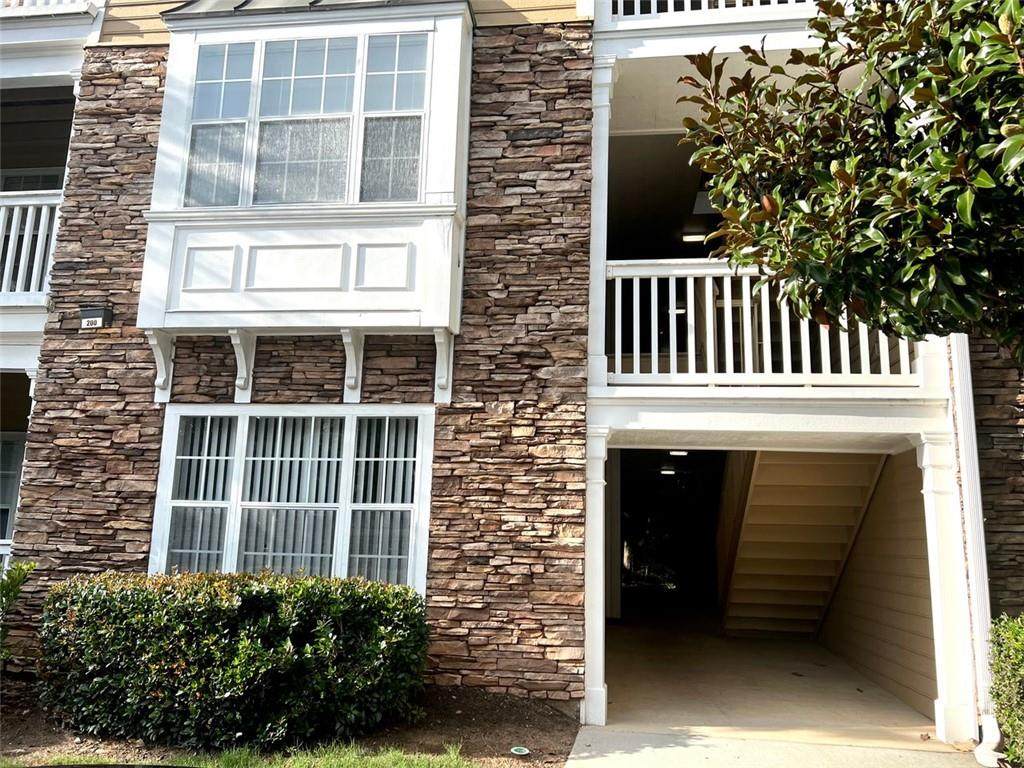 232 Bentley Place - Photo 1