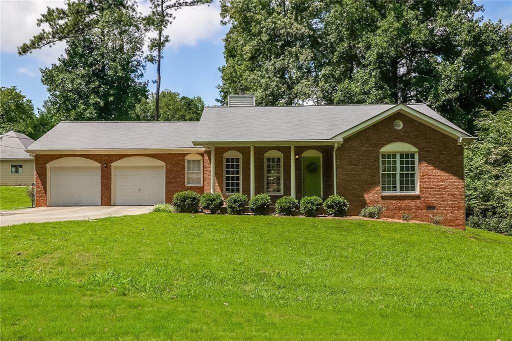 2879 Mockingbird Circle - Photo 1