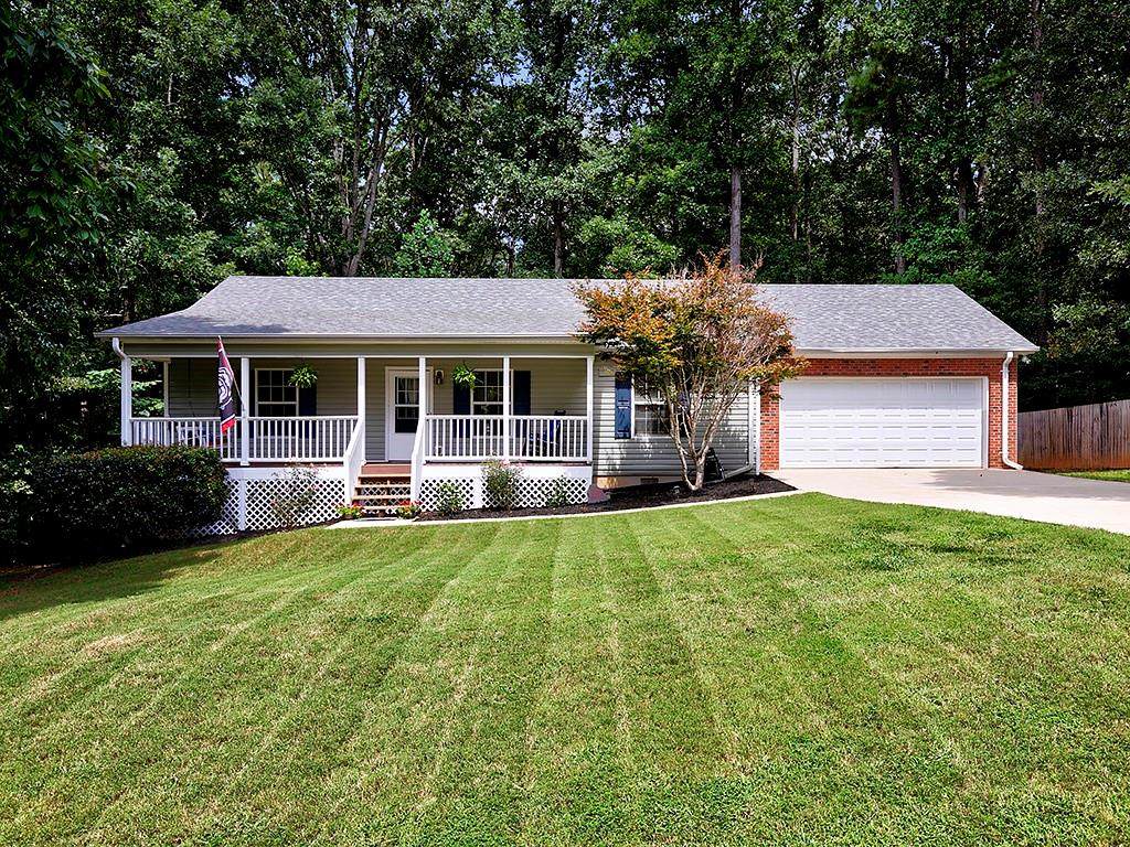 166 Azalea Drive - Photo 1