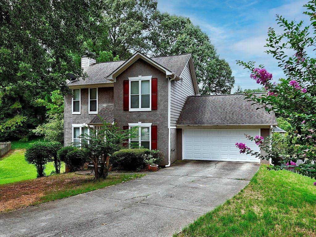 621 Crescent Court - Photo 1