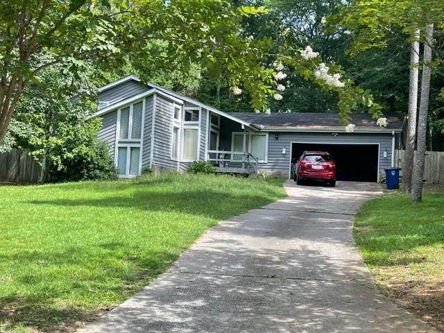 6805 Knollwood Drive - Photo 1