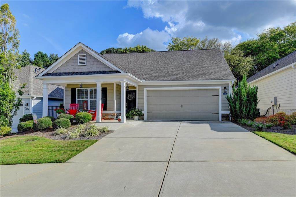 121 Grace Circle - Photo 1