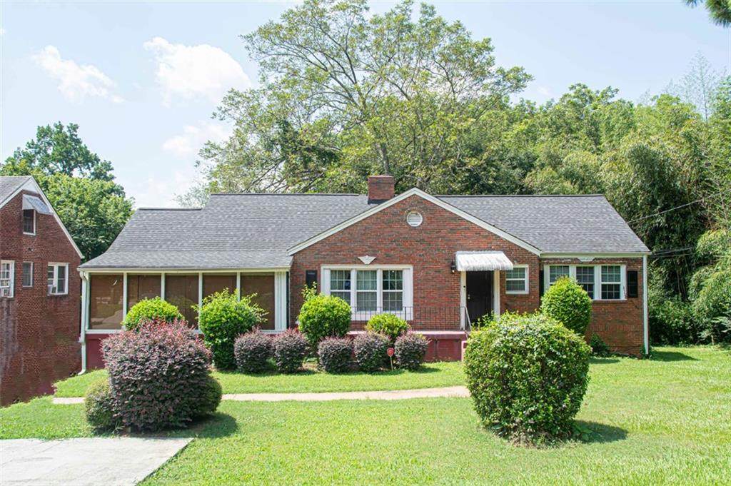 805 Flat Shoals Avenue - Photo 1