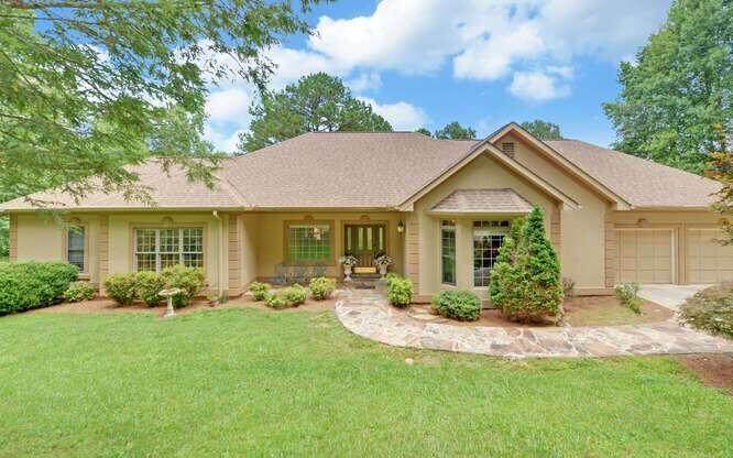 2030 Orchard Dr - Photo 1