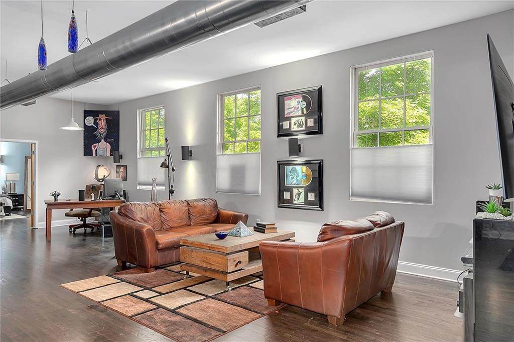 1828 Liberty Lane - Photo 1