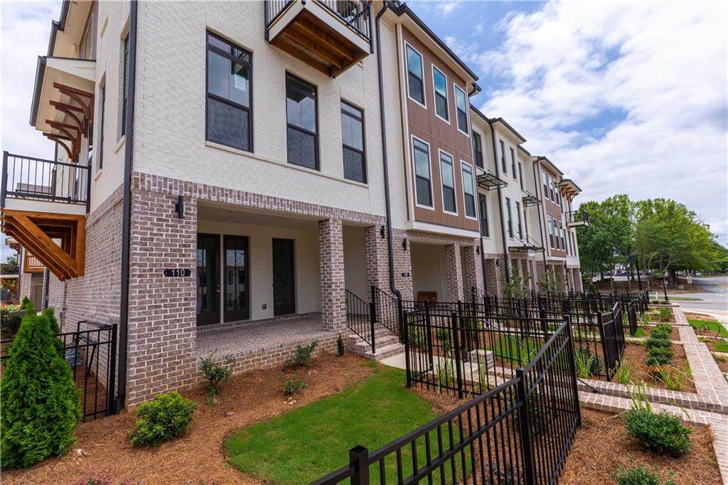 207 Downing Drive - Photo 1