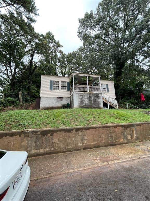 670 Hillcrest Avenue - Photo 1