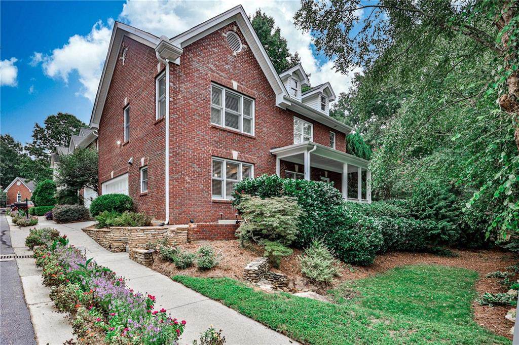 101 Cottonwood Place - Photo 1
