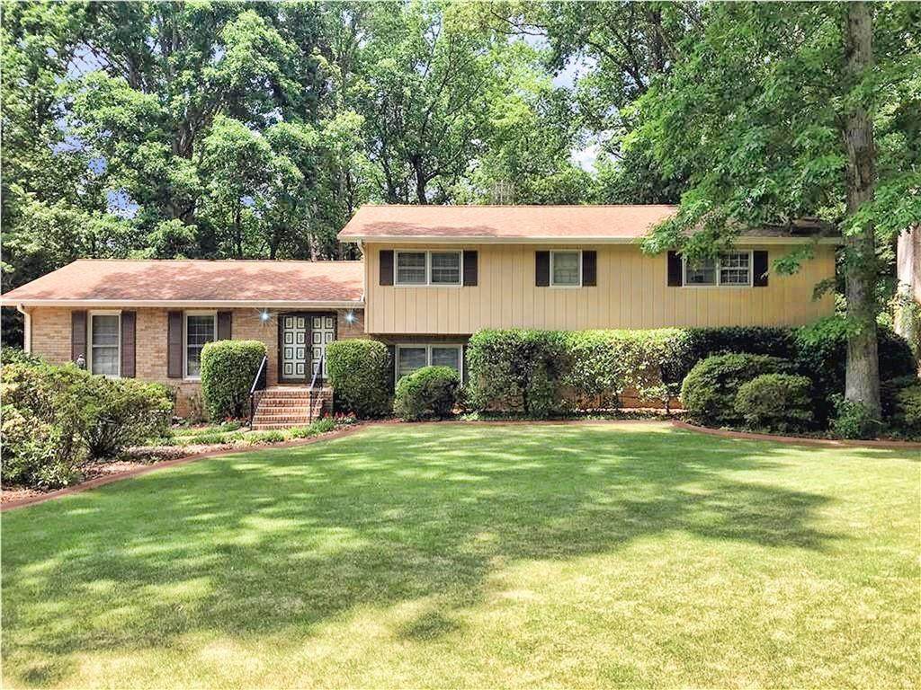 2893 Gant Quarters Circle - Photo 1