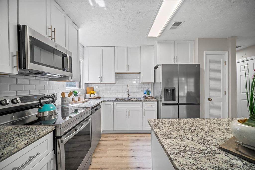 2593 Stoney Creek Road - Photo 1