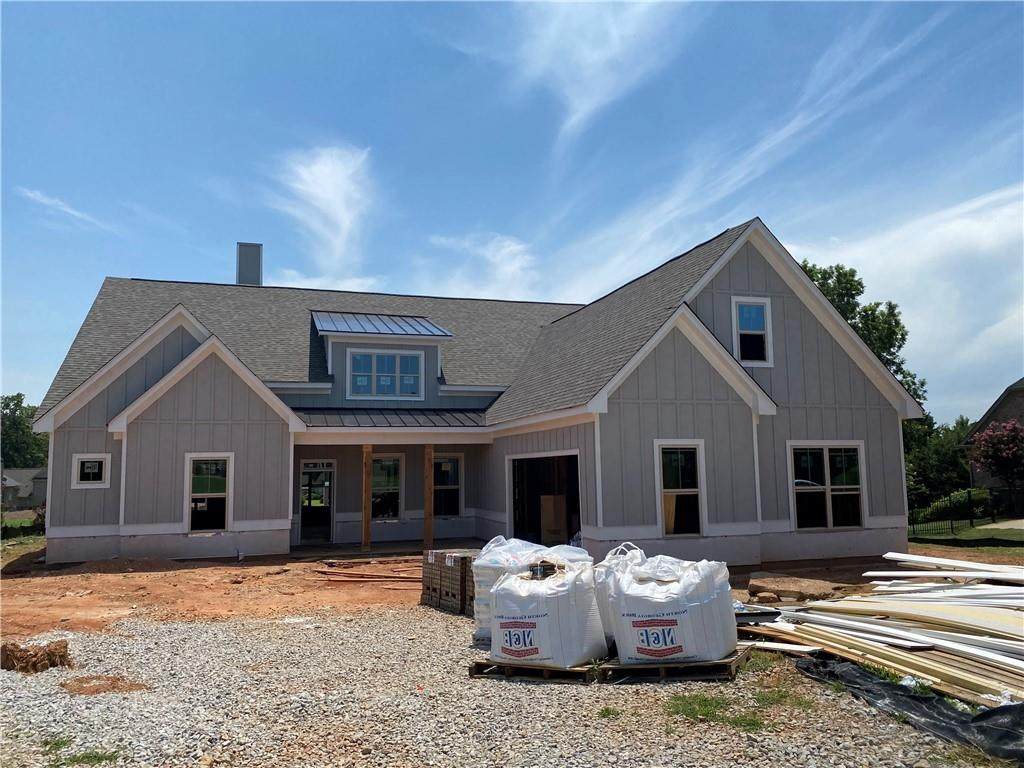 1065 Traditions Way - Photo 1