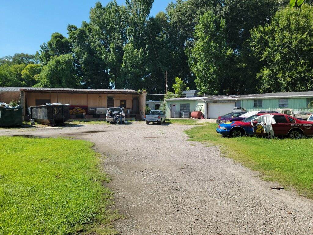 997 Cox Avenue - Photo 1