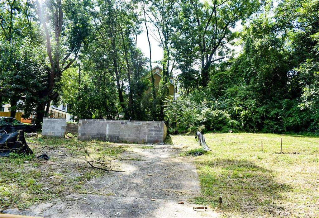 1065 Hubbard Street - Photo 1