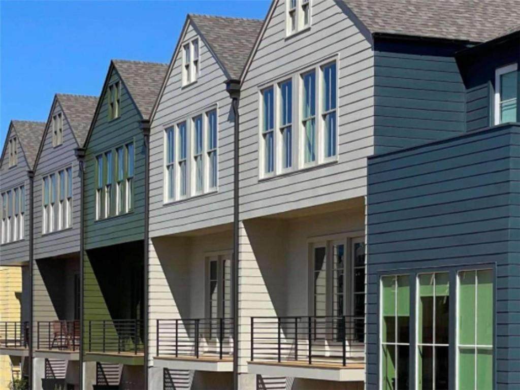 658 Bull Street - Photo 1