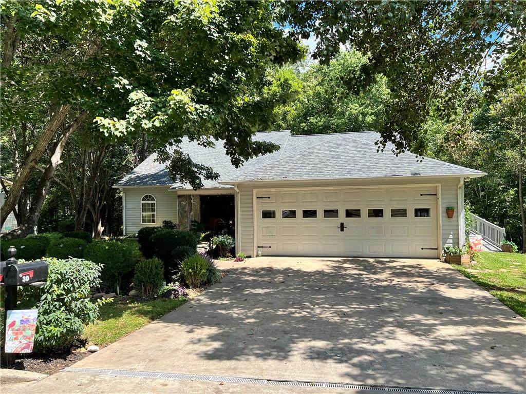 32 Oakwood Court - Photo 1