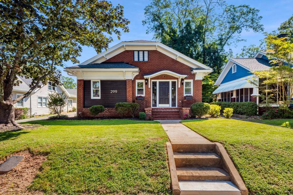 299 Alexander Street - Photo 1