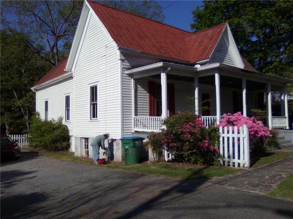 9643 Gillsville Road - Photo 1