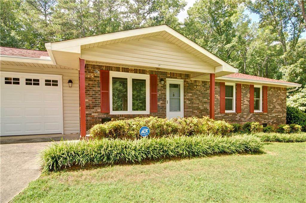216 Howell Drive - Photo 1
