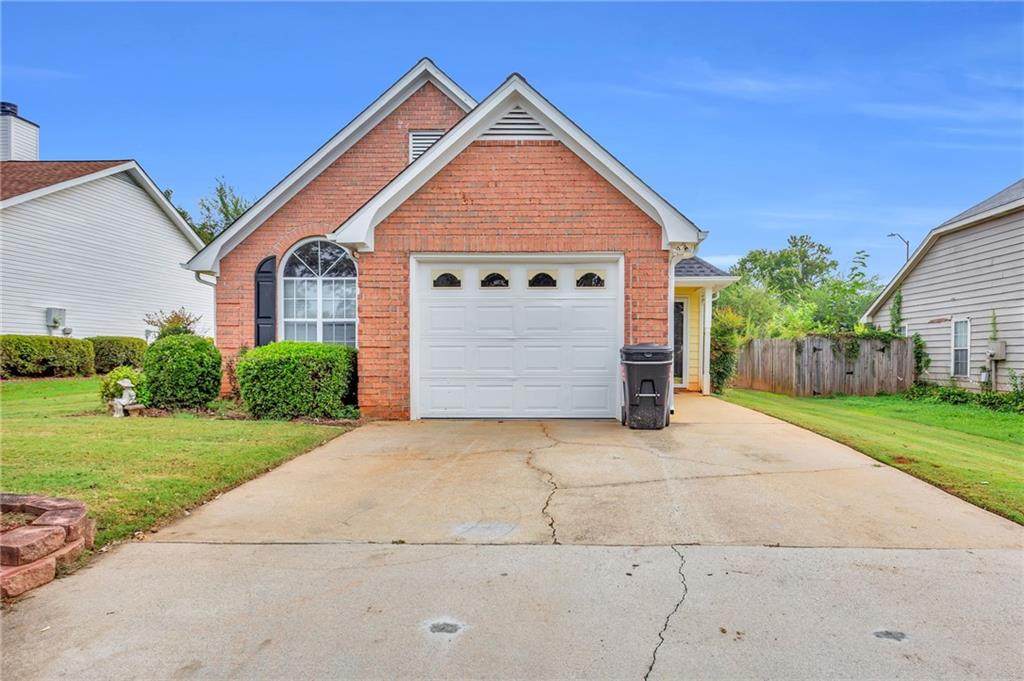 10 Greentree Drive - Photo 1