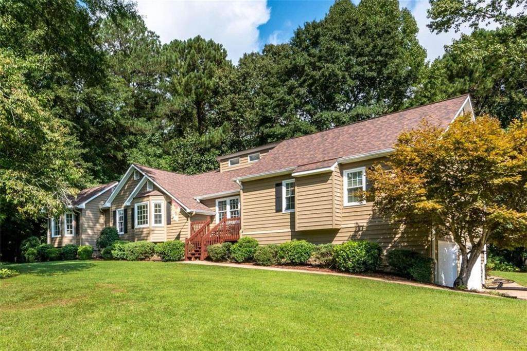 1120 Orchid Way - Photo 1