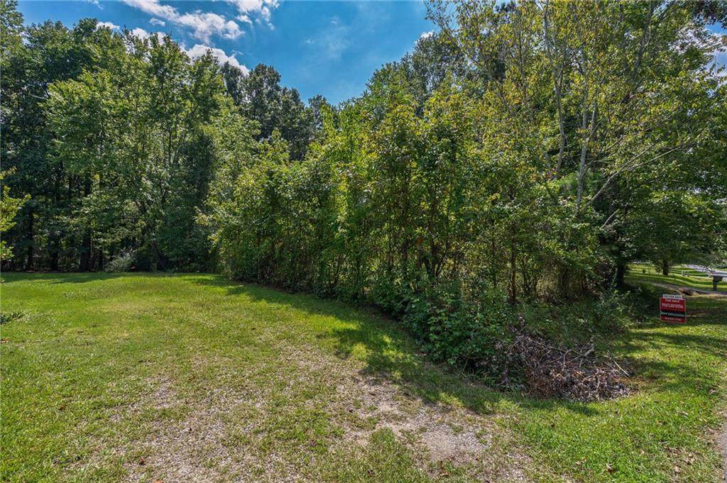 220 Fairlane Drive - Photo 1