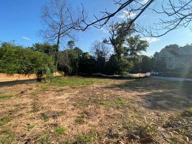 1413 Windsor Parkway - Photo 1