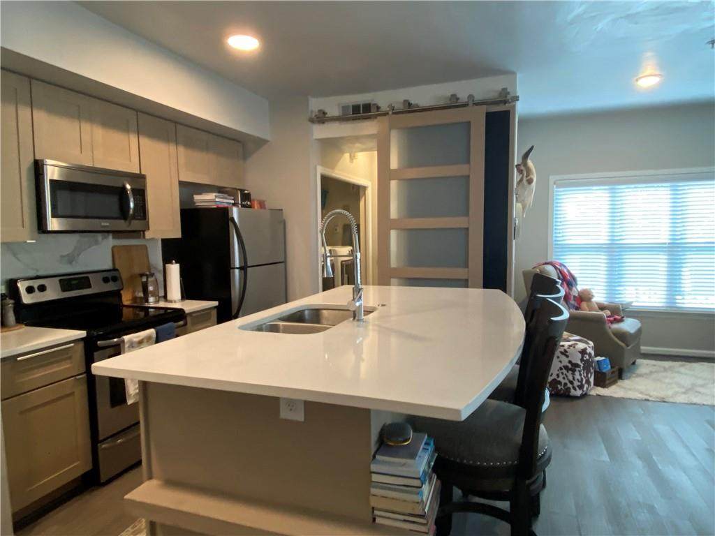 955 Juniper Street - Photo 1