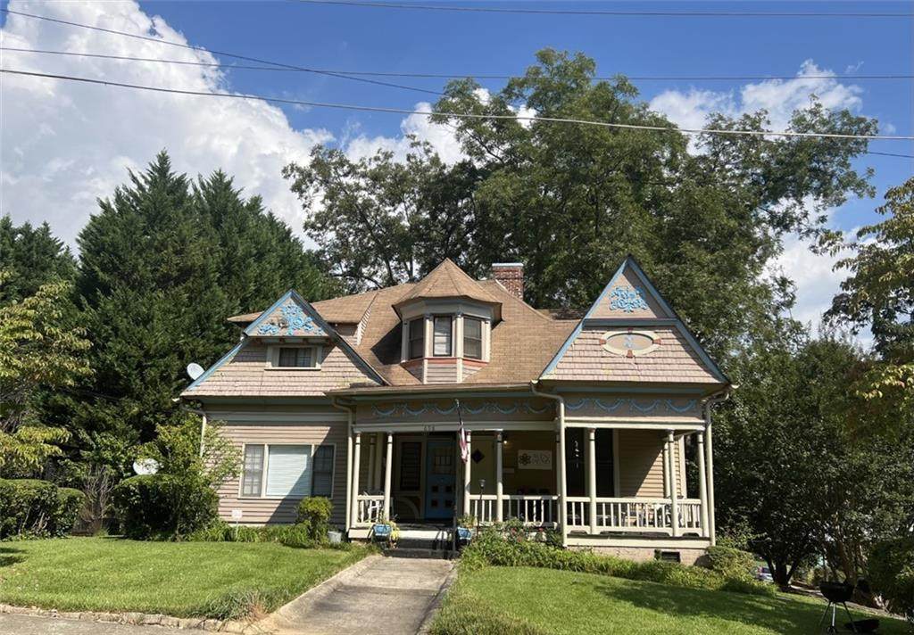 698 Queen Street - Photo 1