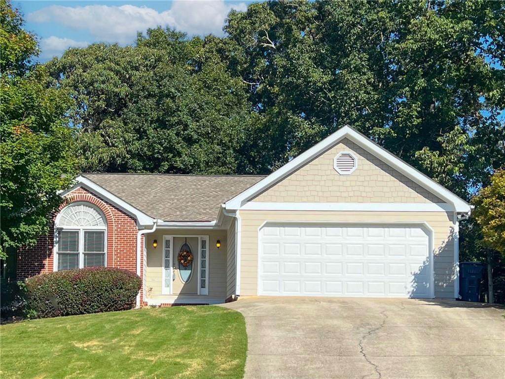 579 Mackenzie Court - Photo 1