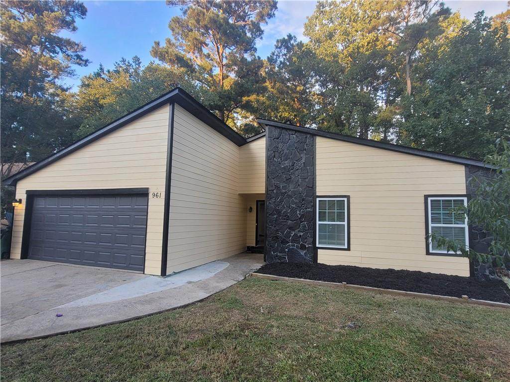 961 Sunnybrook Drive - Photo 1
