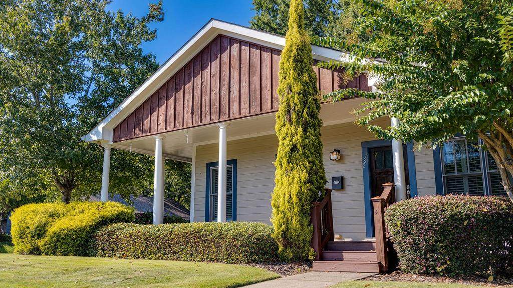782 Frasier Circle - Photo 1