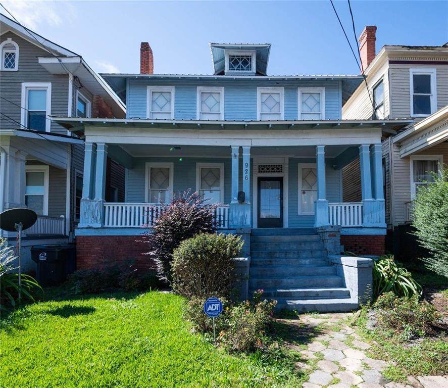 926 Walnut Street - Photo 1