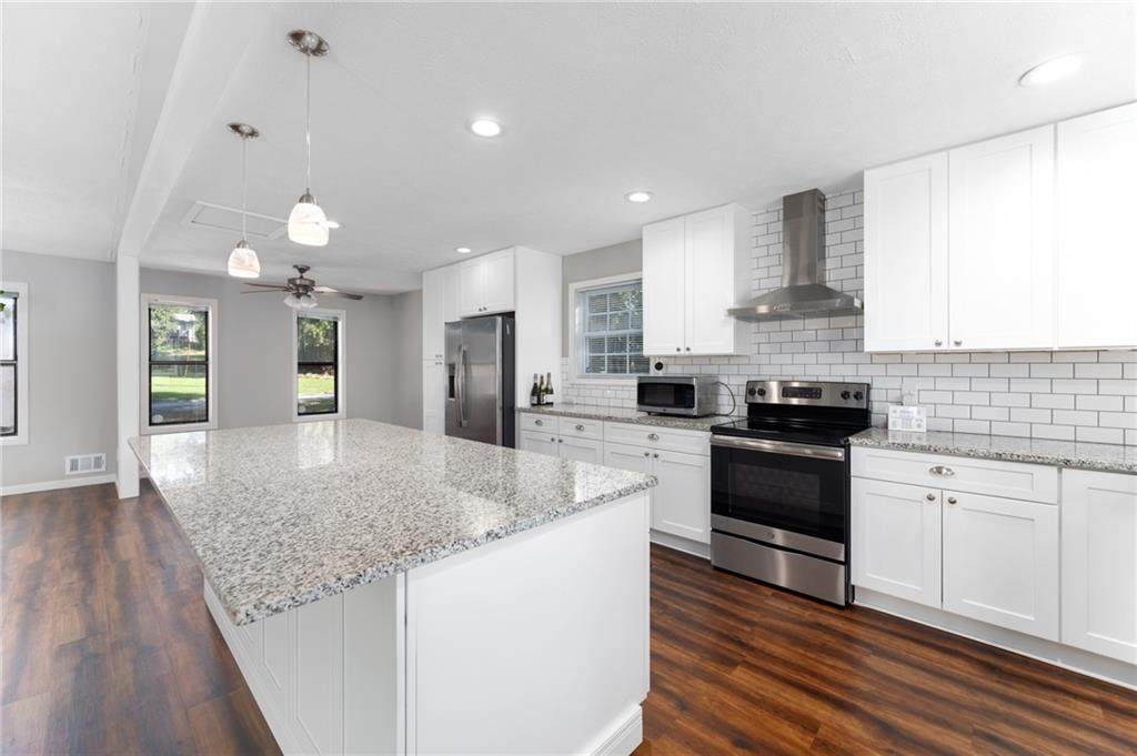 464 Windol Court - Photo 1