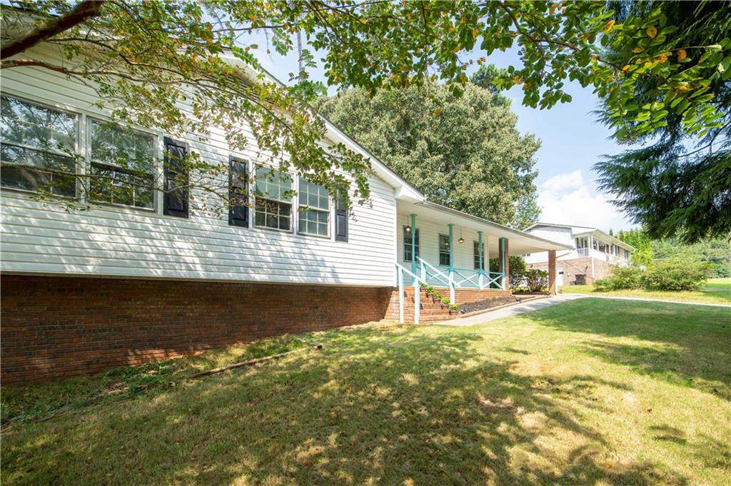 5609 Seminole Way - Photo 1