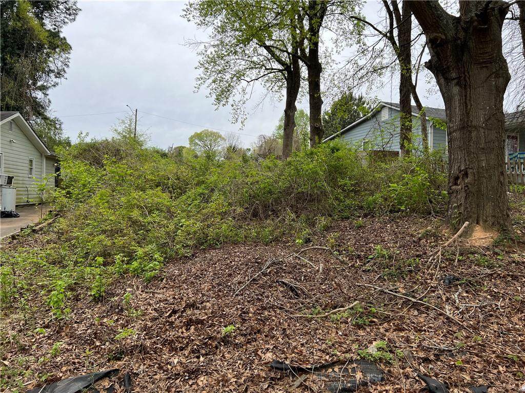 1392 West Avenue - Photo 1