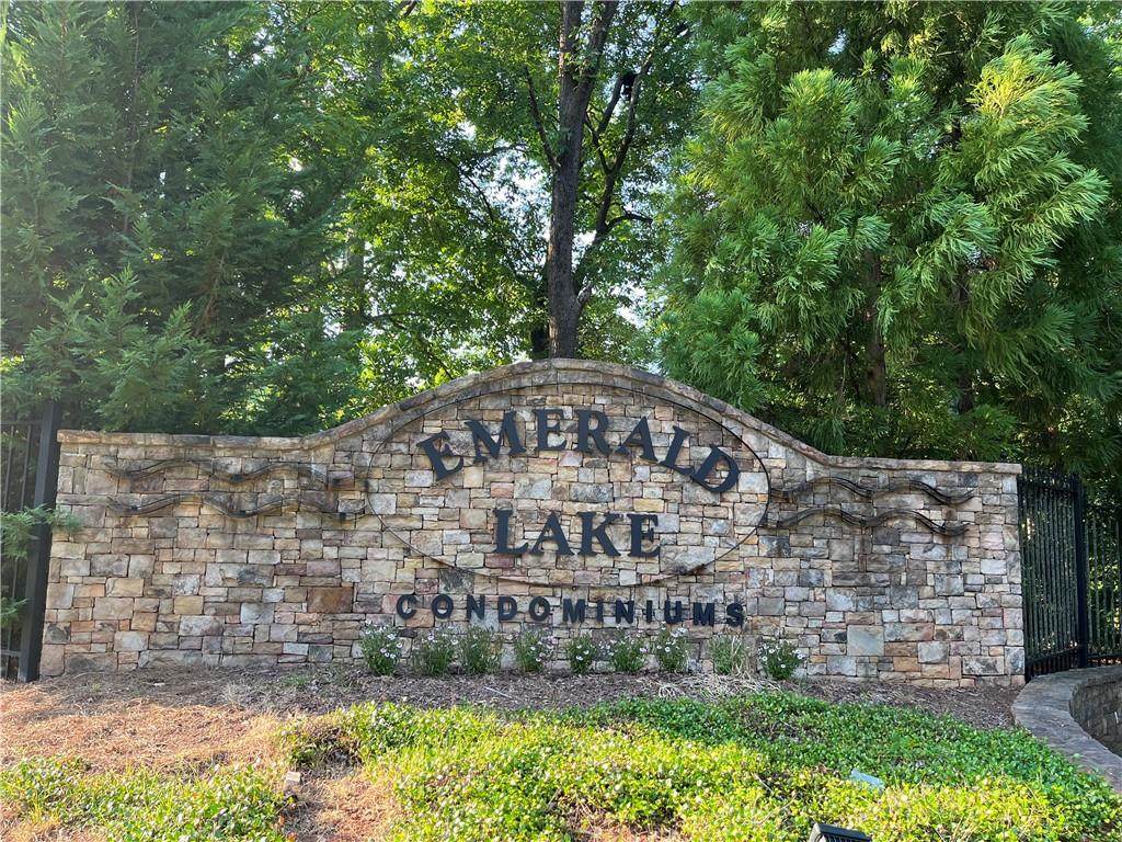 1420 Foxhall Lane - Photo 1